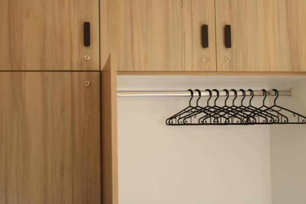 Aretis St Apartment *
