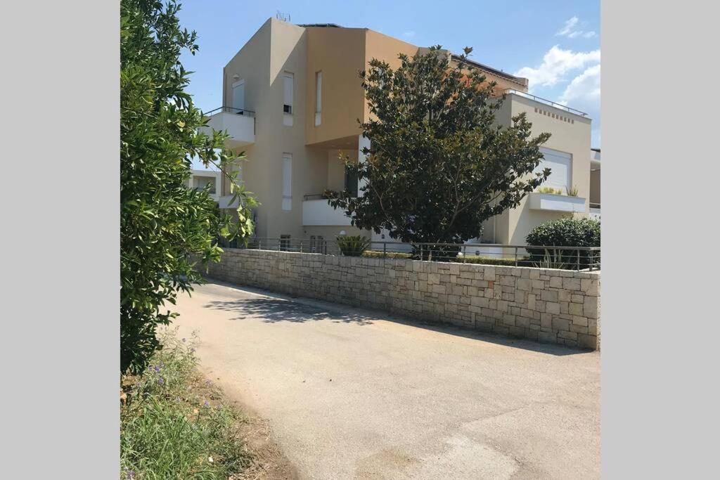 Apartment Aretis St